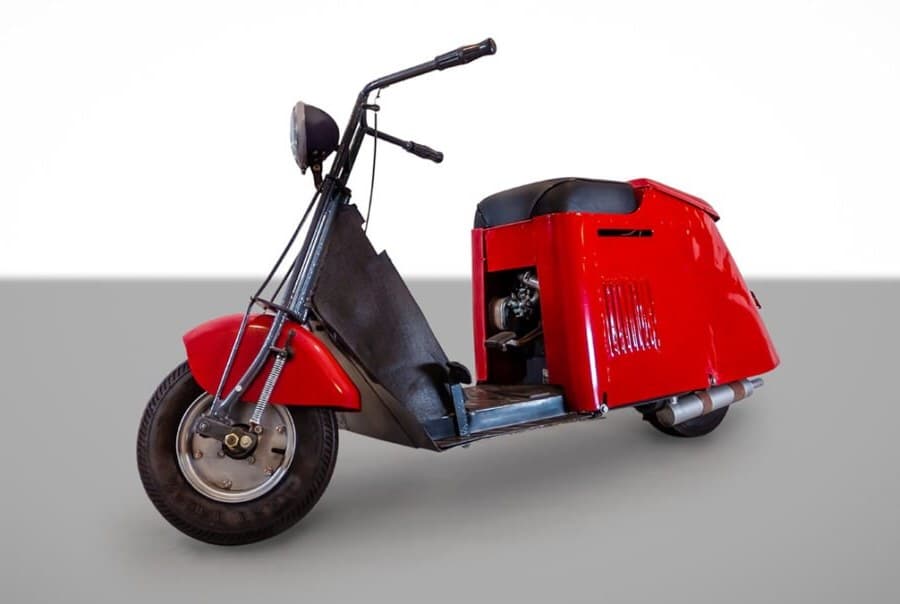 1946 Cushman Road King "Alligator"